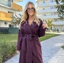 Lucilla szövetkabát– Hosszított női szövetkabát padlizsán – Innova Fashion